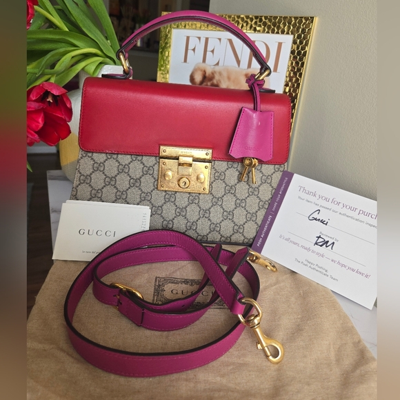Gucci GG Supreme Padlock Medium Crossbody Satchel Bag Poshmark Authenticated - Picture 1 of 14